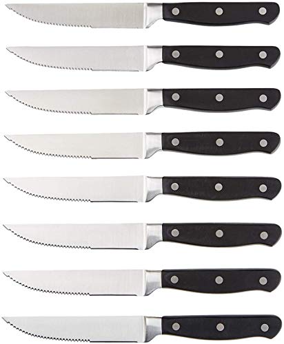 2. Amazon Basics Steakmesser, 8-teilig, Wellenschliff, Holzgriff